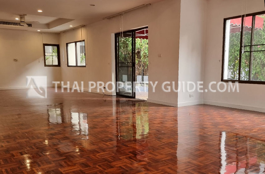 House with Shared Pool in Nichada Thani 